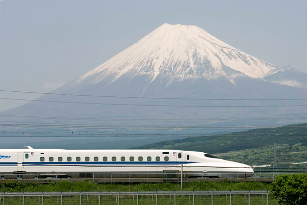 東海道新幹線、10日は通常運転　台風進路変更で