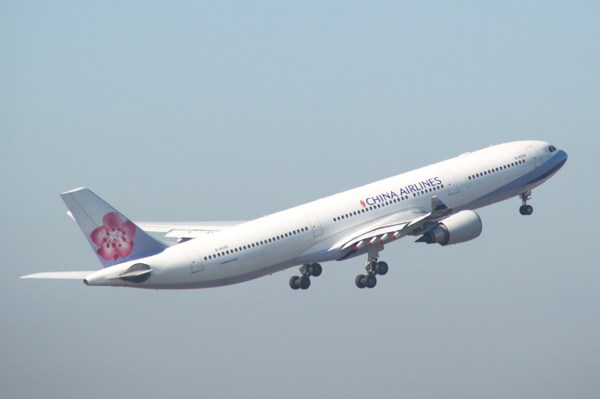 チャイナエアラインとマンダリン航空、台湾以遠で燃油サーチャージ徴収　11月から