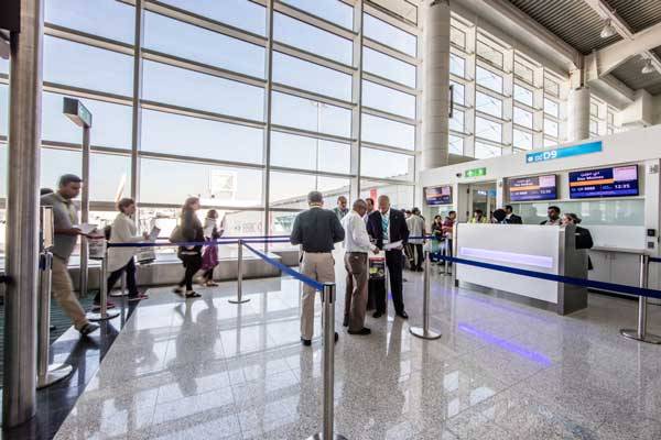 ドバイ国際空港、コンコースDをオープン　段階的に運用開始