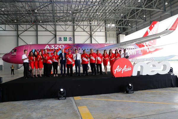 エアアジア、エアバスA320neoに特別塗装　クアラルンプールで歓迎式典