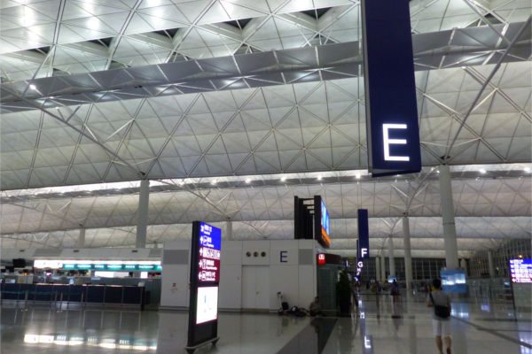 香港国際空港、空港旅客保安料を10月発券分から値上げ　50香港ドルに