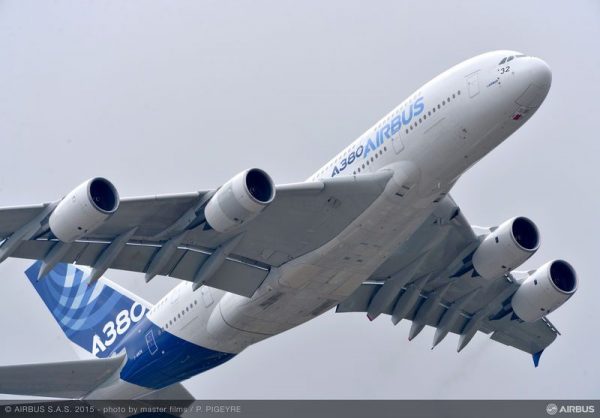 エアバス、A380に新客室オプション　2階席を最大11席増加させることが可能に