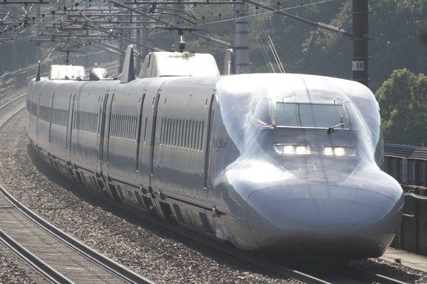 山陽新幹線、列車が人に接触　博多〜広島駅間で運転見合わせ