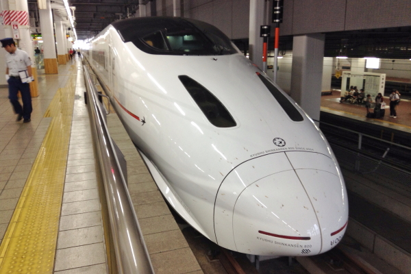 九州新幹線車内に防護装備　安全対策強化図る