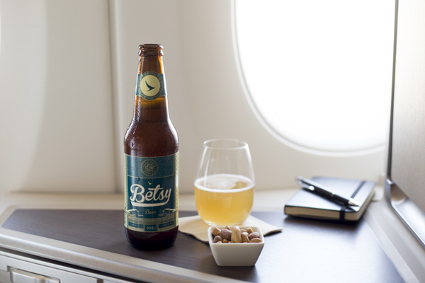 キャセイパシフィック航空、機内でも美味しいクラフトビール　期間限定で日本線と日本国内のラウンジで提供