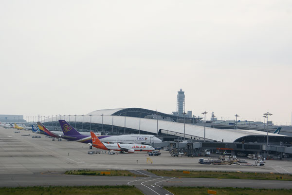 関西国際空港カードメンバーズラウンジ「比叡」、10月31日で営業終了