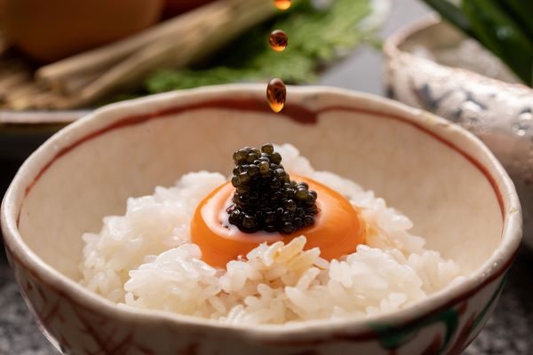 グランドハイアット東京、キャビアをトッピングした卵かけご飯を提供　価格は2万円
