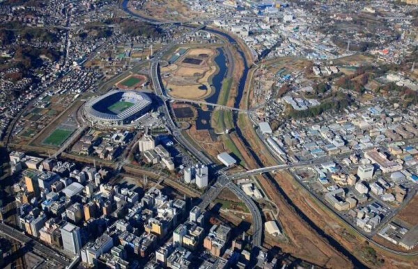 鶴見川多目的遊水地、河川水流入開始　日産スタジアムは1階が利用不可、ラグビーワールドカップへの影響懸念