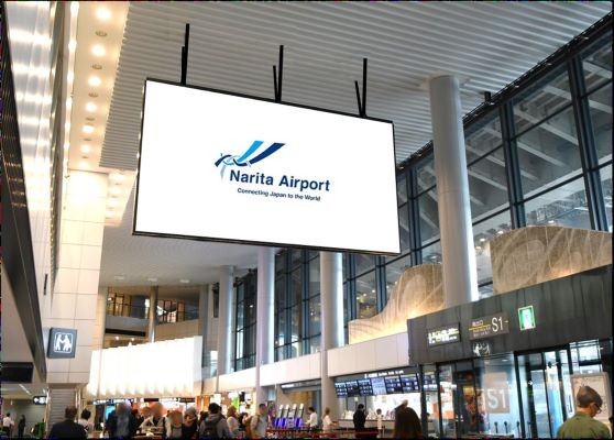 成田空港、大型LEDビジョン14台を設置　非常時の情報発信にも活用