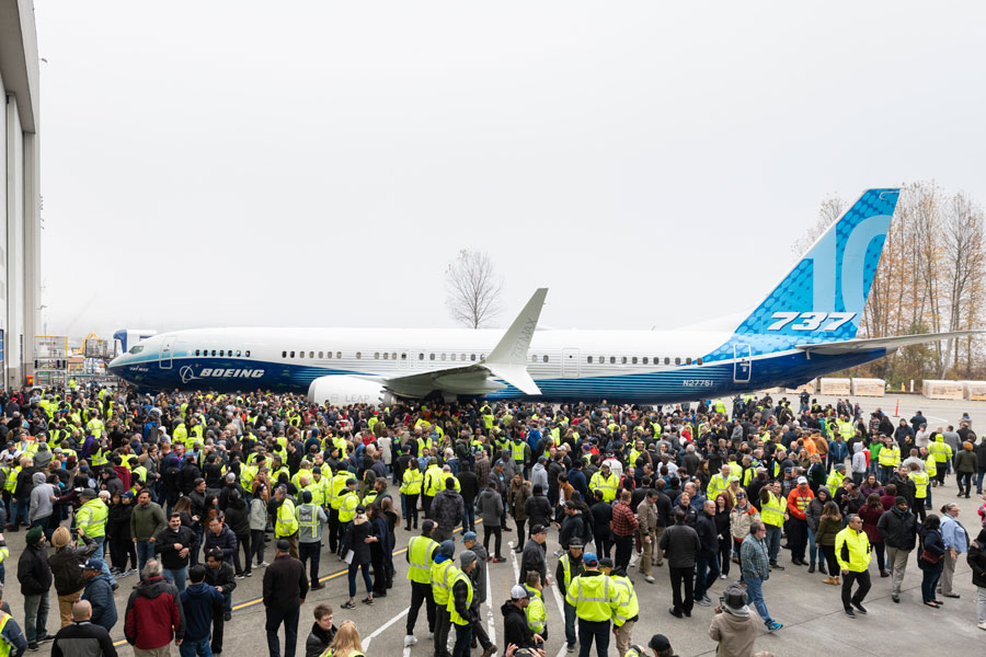 ボーイング、737 MAXの生産一時停止　来年1月から