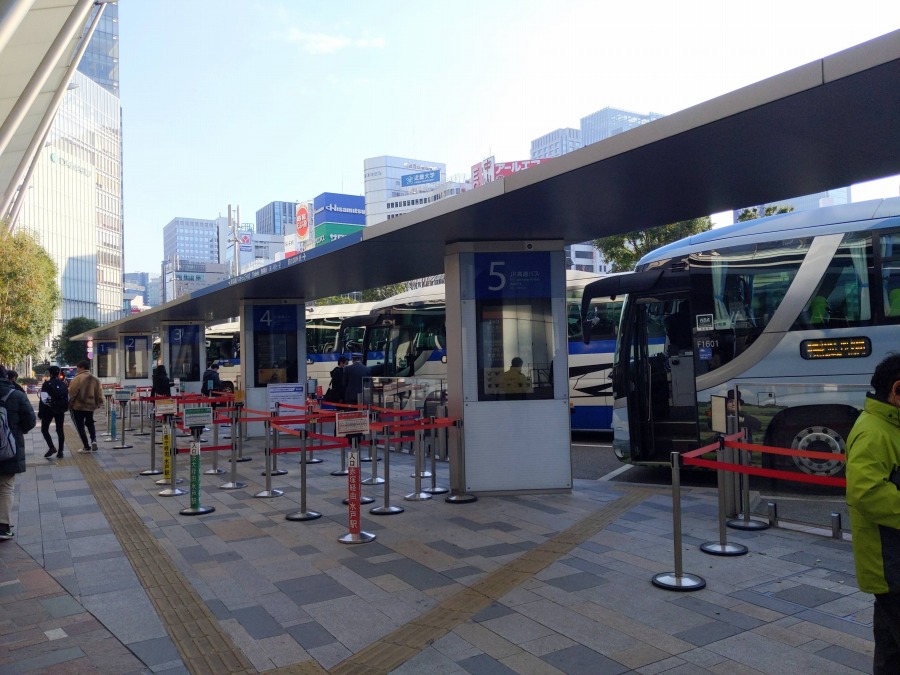 東海バスと昌栄交通、東京発着の高速バス全便運休　東京都の外出自粛受け