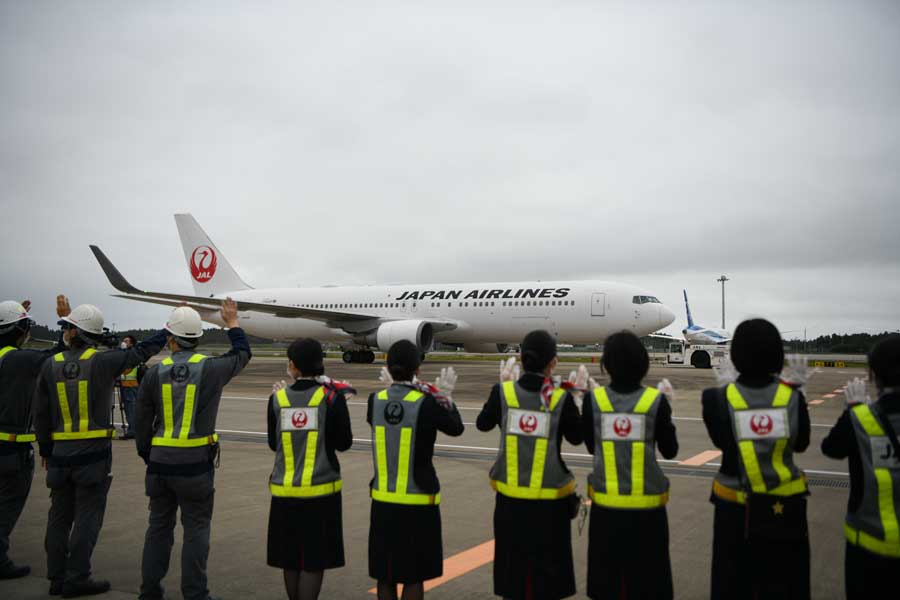 ジャルパック、成田と中部発着の遊覧フライト実施　パイロットによる航空教室も