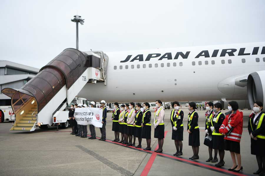 JAL、成田発着の周遊チャーター「空たび 星空フライト」第2弾　国際線機材で機内食提供
