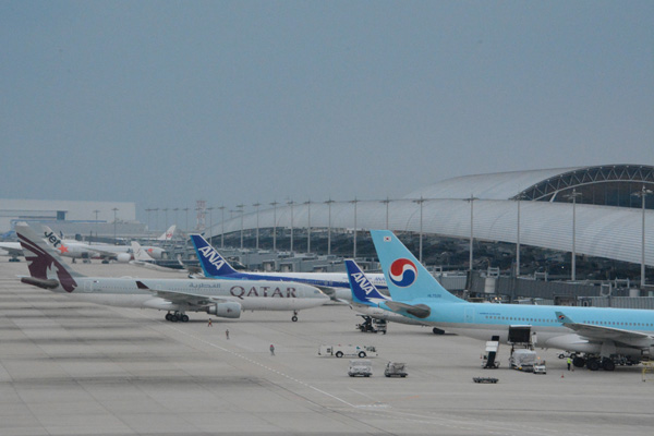 関西国際空港、国内線制限エリアのスタバ閉店