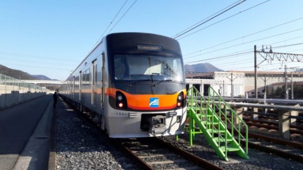 釜山・地下鉄1号線、東芝製PMSMを採用した新型車両運行開始
