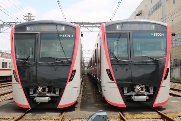 都営浅草線新型車両「5500形」、18日から京急線内営業運転開始