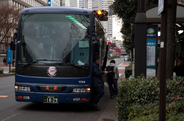 西武バスなど3社、3月から東京〜新潟間の高速バスを約半数に減便　現在は全便運休中