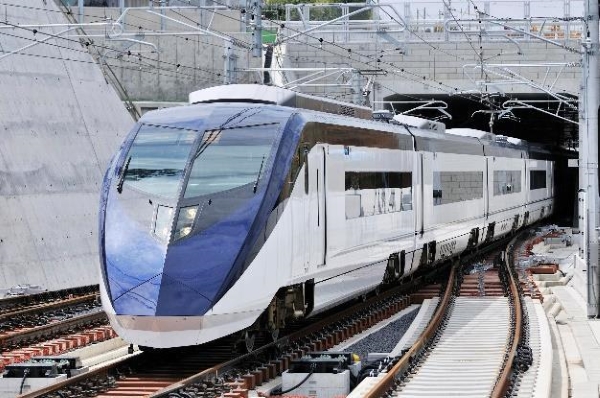 京成電鉄、スカイライナーを5月中一部運休　約4割減便