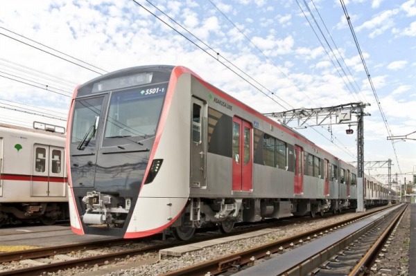 都営浅草線、全駅にホームドア　2023年度整備完了へ